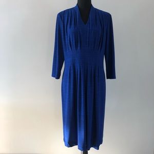 Women’s Tahari Arthur S Levine Royal blue Pleated empire waist midi dress size 8